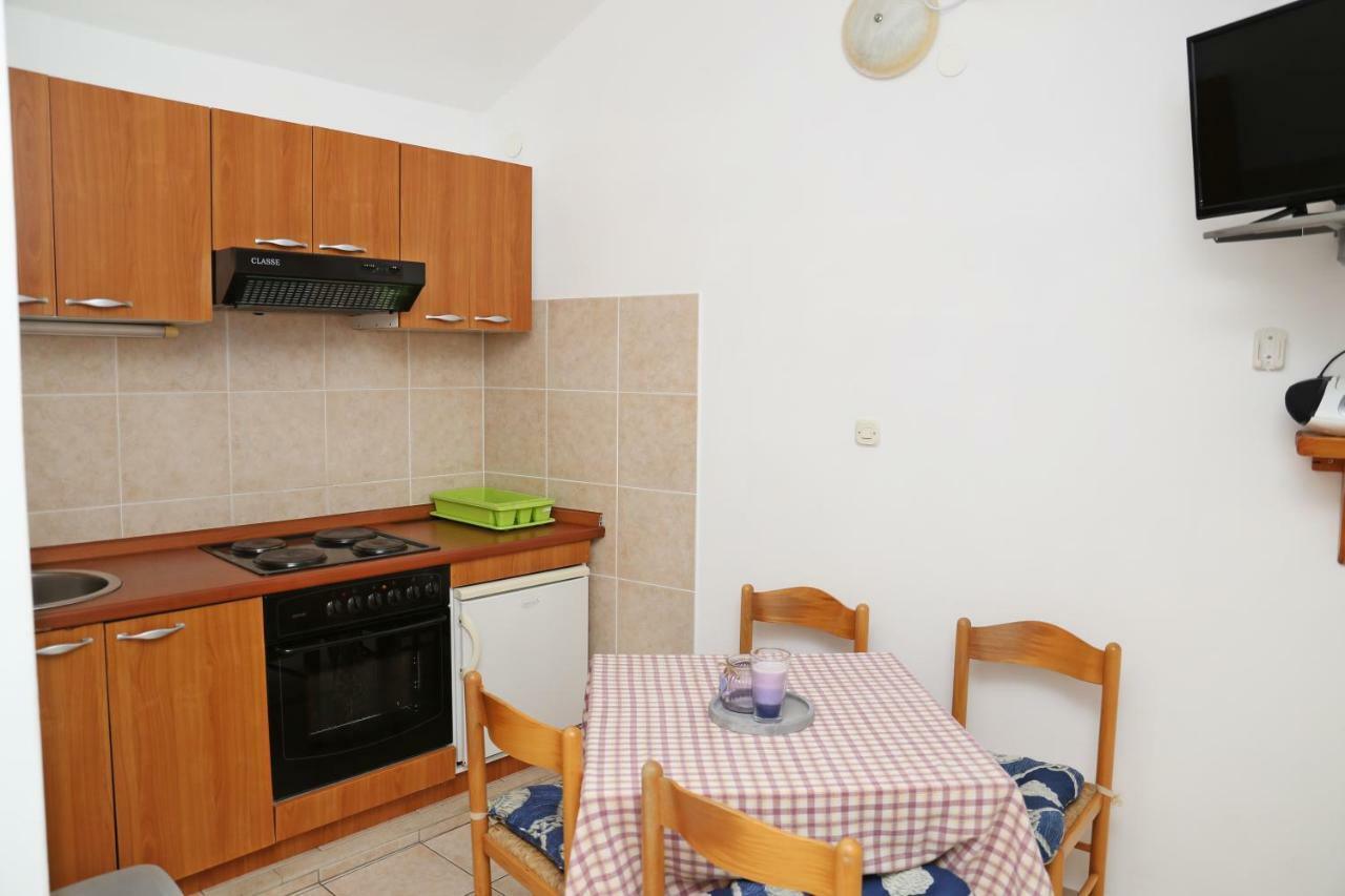 Apartments Katica Lumbarda Exterior photo