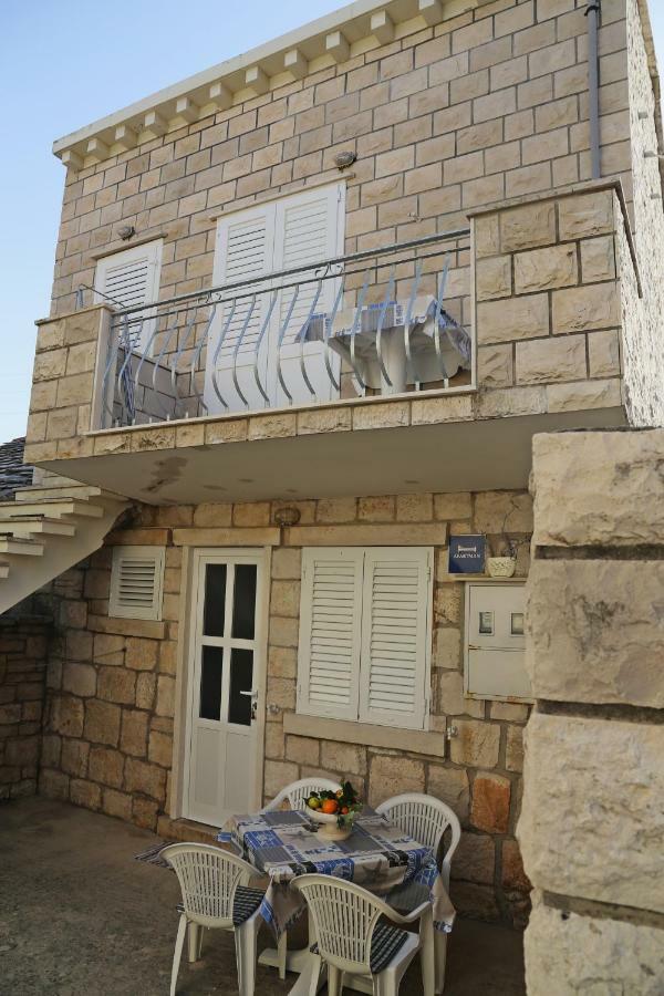 Apartments Katica Lumbarda Exterior photo
